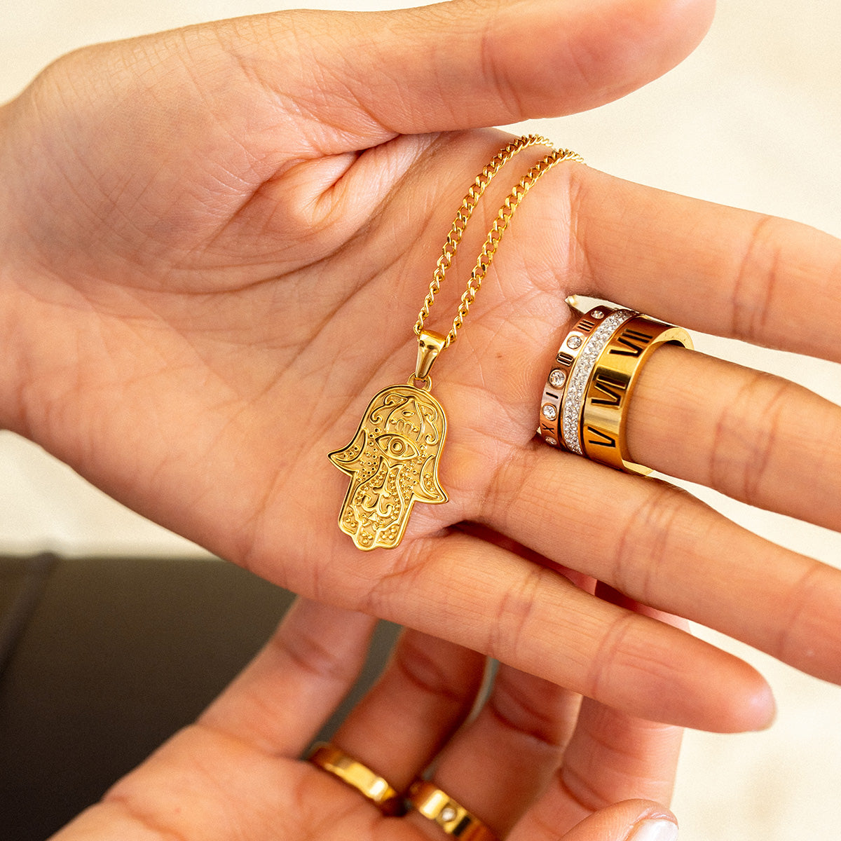 FARAA - Minimalist Arabic Jewellery from Qatar