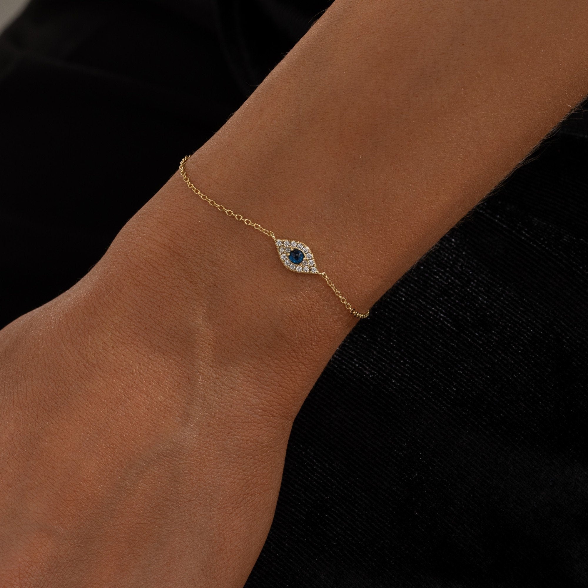 Zahra. - Minimalist Arabic Jewellery from Qatar